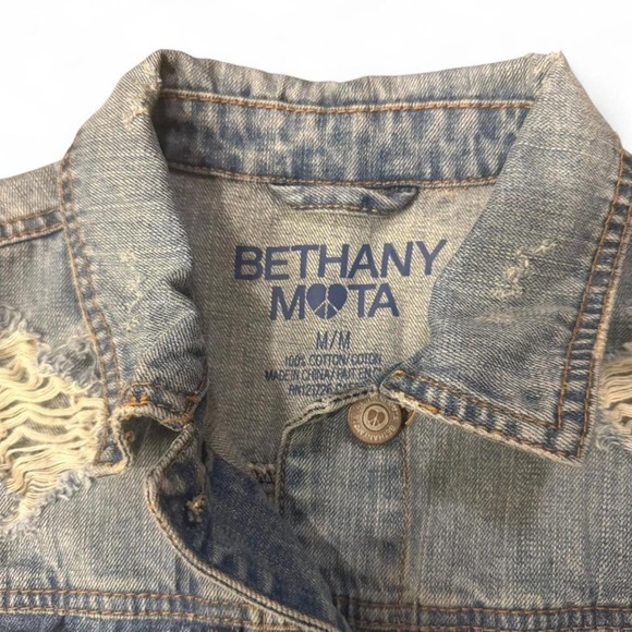 Distressed Punk Denim Jacket | Grunge Band Patch Streetwear Bold Alt Frayed - Picture 4 of 4